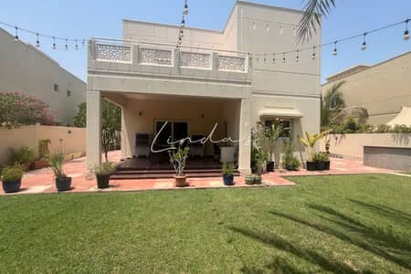 4 Bedroom Villa for Rent in The Meadows, Dubai - Fully Upgraded l Large layout l Beautiful Natural Garden