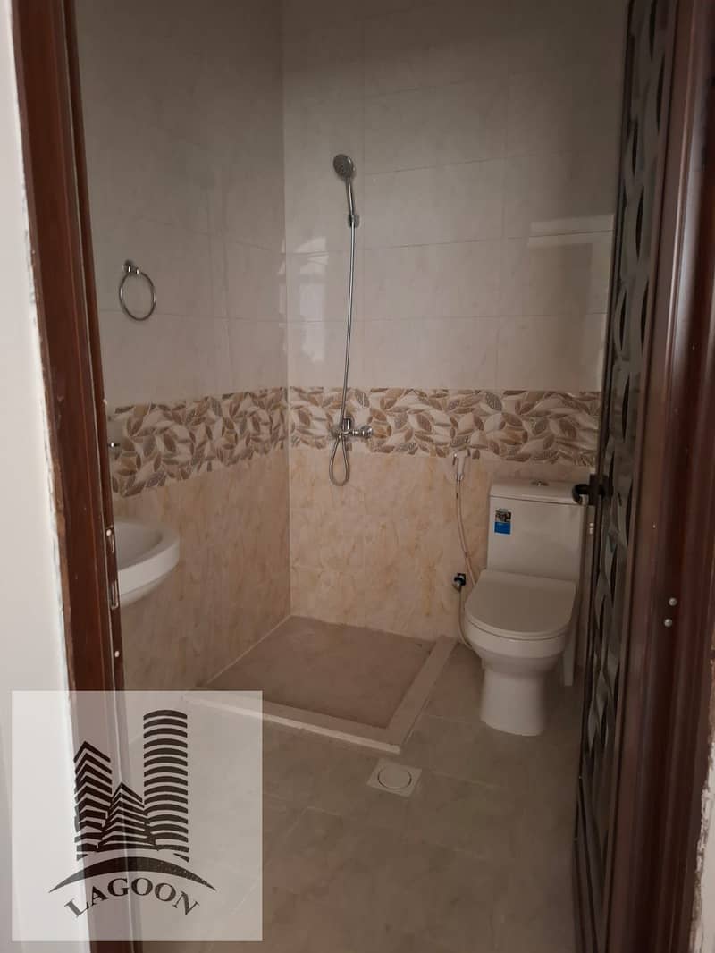 9 72771cc7-88b2-46cc-9f33-2cec25d5ada4. jpg