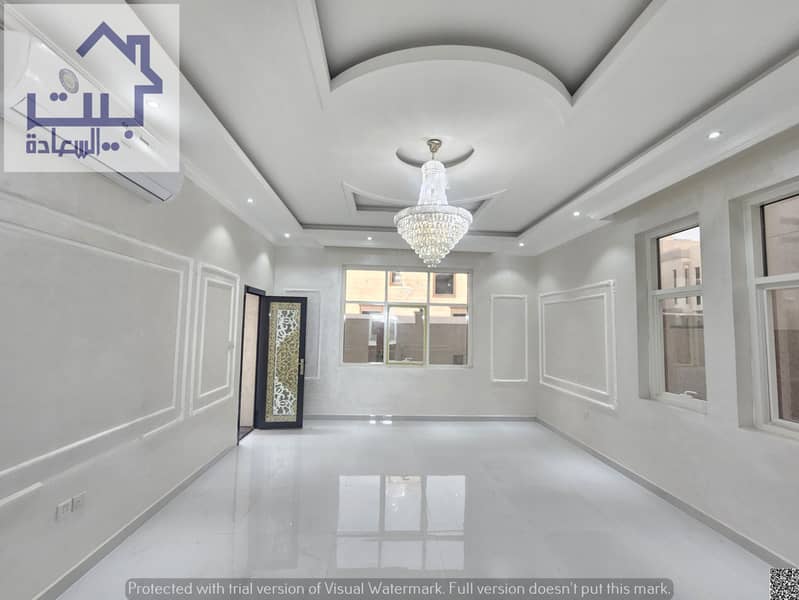 12 bd43c832-5c85-4251-ac01-63bbfd3fbe42. jpg