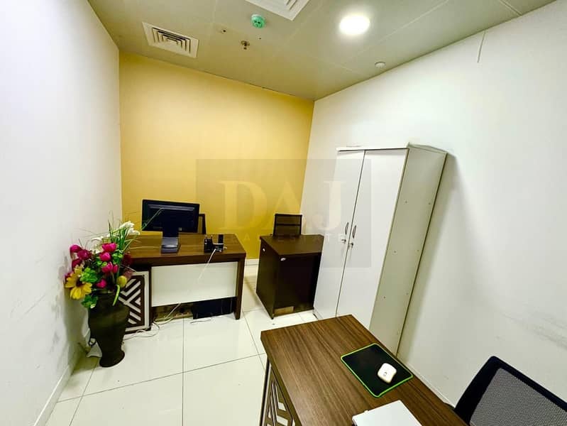 10 eed8f58d-deef-4bb8-b004-2e03e2212655. jpg