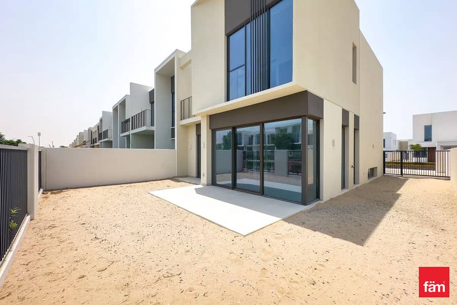 位于山谷小区，娜拉联排别墅 4 卧室的联排别墅 195000 AED - 12372879