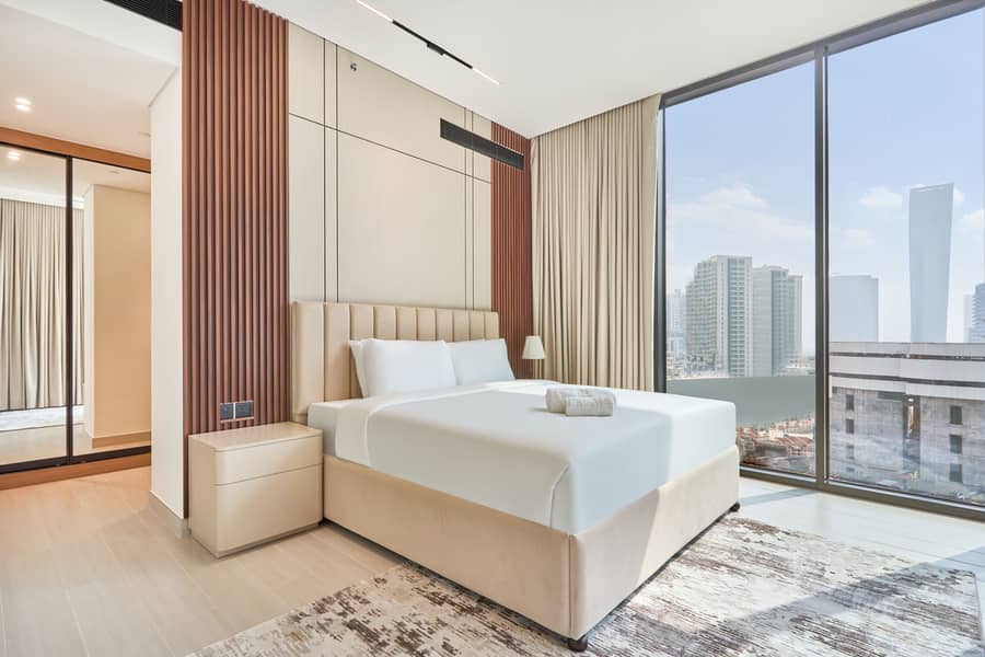 Luxury 2BR in Business Bay | Jacuzzi Balcony & Just 5 Min to Burj Khalifa & Dubai Mall - Image 11
