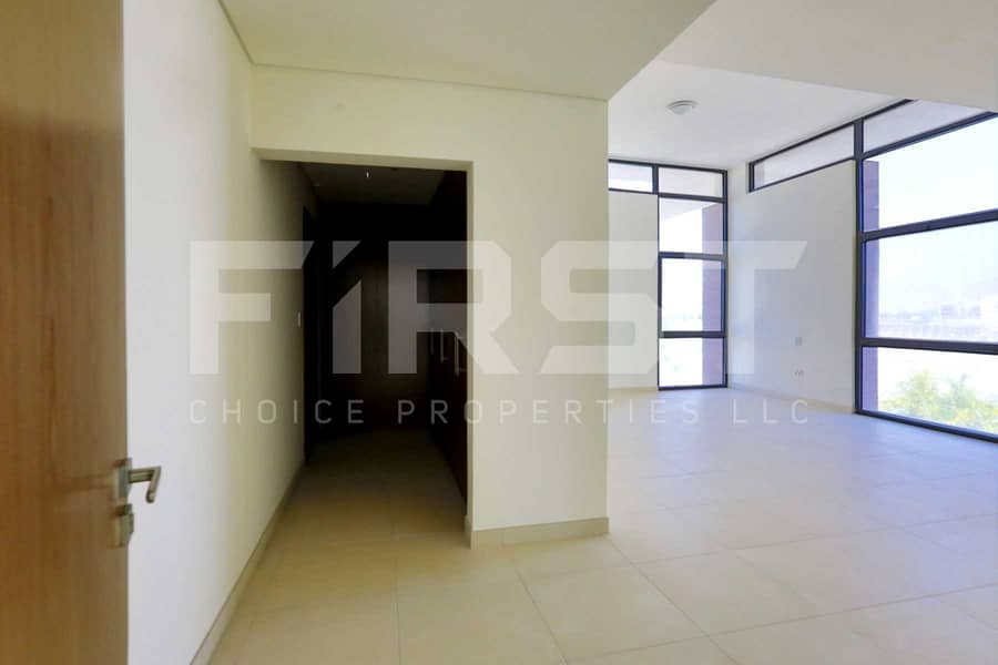 11 Internal Photo of 4 Bedroom Villa in West Yas Yas Island (36). jpg