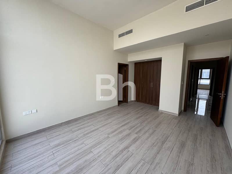 Closed Kitchen | Best Deal | Corner Unit