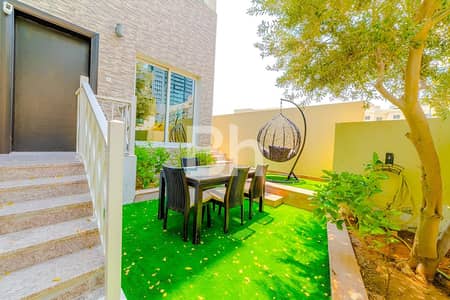5 Bedroom Townhouse for Sale in Jumeirah Village Circle (JVC), Dubai - Corner | Upgraded | Vacant on Transfer