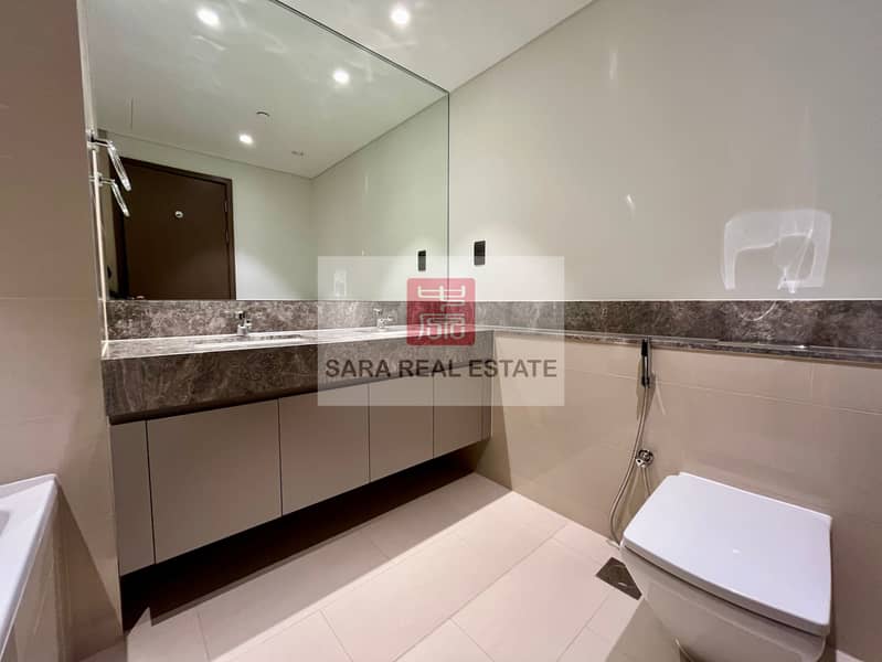 22 9.1 Master Bathroom. JPG