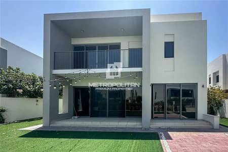 5 Bedroom Villa for Rent in Dubai Hills Estate, Dubai - On the Park | Single Row | Ready To Move In