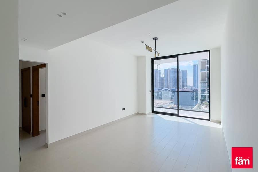EXCLUSIVE | SPACIOUS | VACANT | HIGH FLOOR
