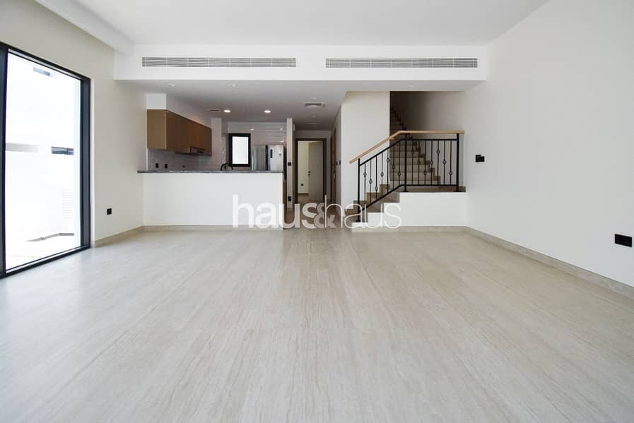 位于大马士革湖住宅,圣托里尼别墅 5 卧室的别墅 290000 AED - 12375309 位于大马士革湖住宅,圣托里尼别墅 5 卧室的别墅 290000 AED - 12375309