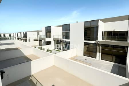 3 Bedroom Townhouse for Sale in Mohammed Bin Rashid City, Dubai - Negotiable Price | Ideal for Investment | Vacant