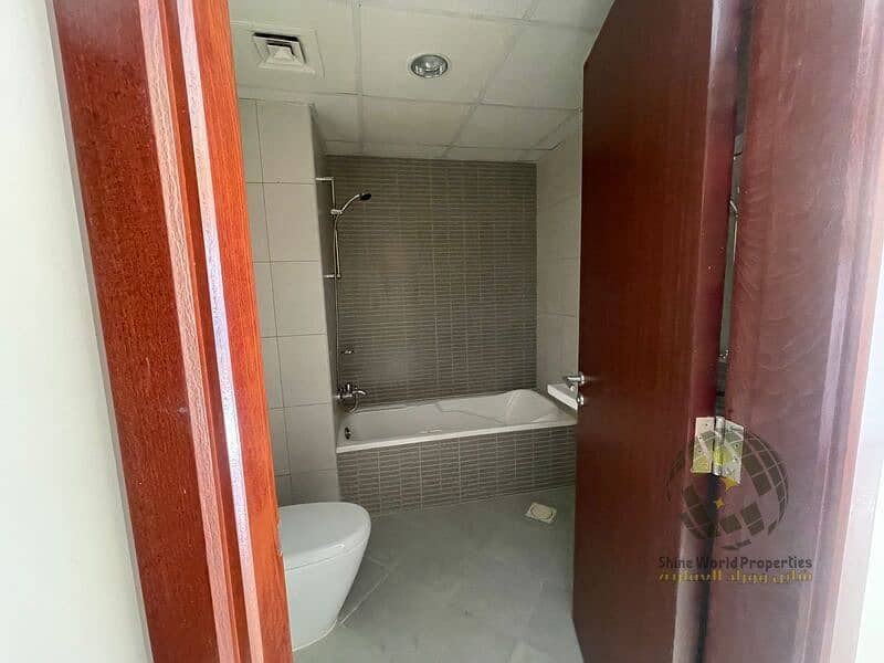 22 WhatsApp Image 2025-02-18 at 11.54. 51 PM. jpeg