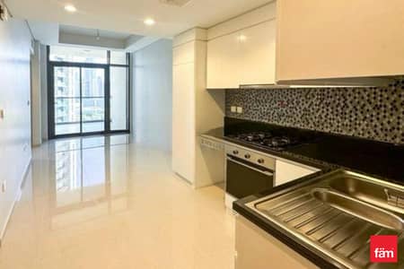 1 Bedroom Flat for Sale in Business Bay, Dubai - Best Price | Mid Floor | Sea View