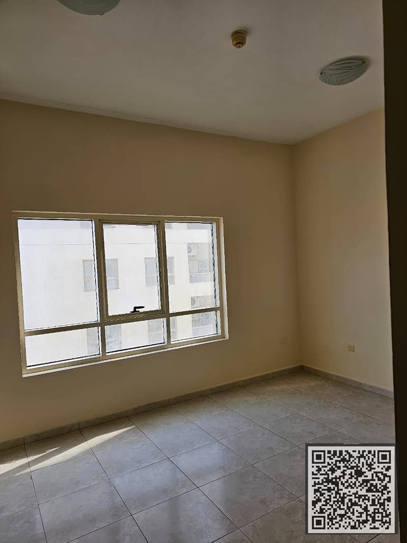 9 898a13ec-e0f6-4ac6-b4ed-9d4debe40ca9. jpg