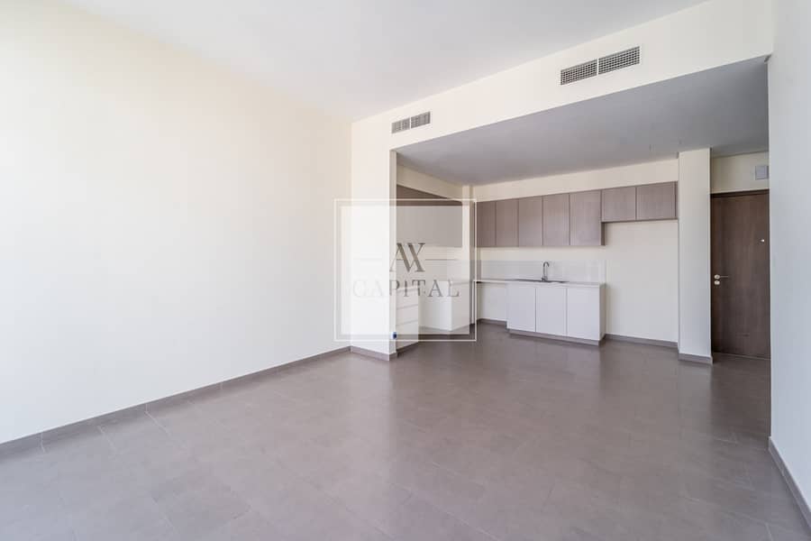 Modern 2BR Apt | Prime Location | Park Heights