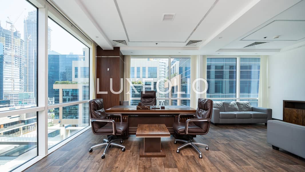 4 x Parking | Prime Location | Fully Fitted