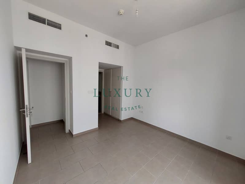 10 Pool___Park_View___Unfurnished___High_Floor-33. jpg