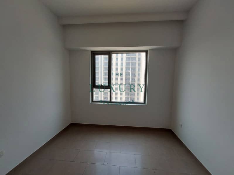15 Pool___Park_View___Unfurnished___High_Floor-26. jpg