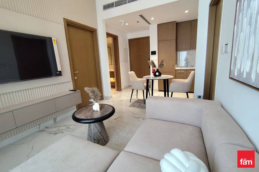 BRAND NEW READY FURNISHED TENANTED UPGRADED