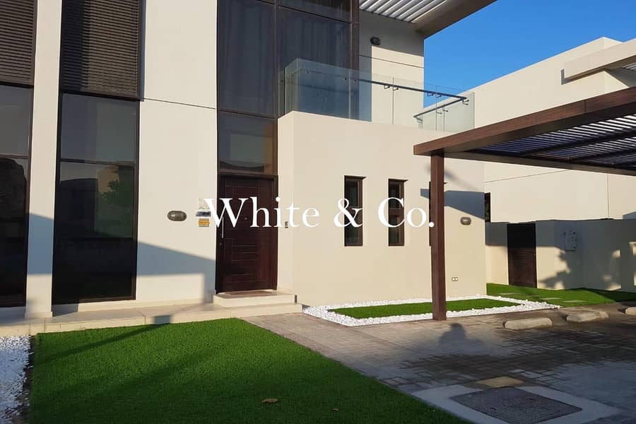 Close to Park | Spacious Layout | Corner