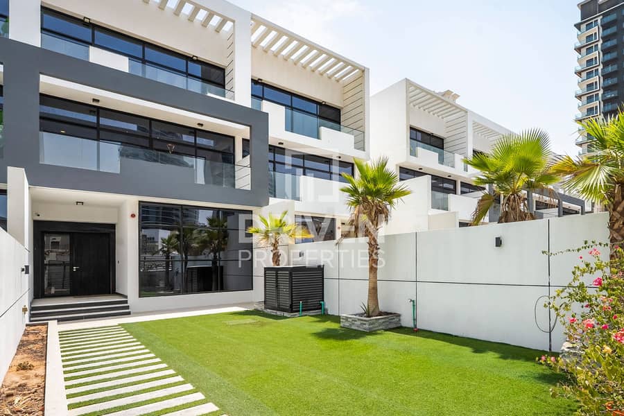 位于朱美拉环形村(JVC)，JVC第12区，Casa Luxo 4 卧室的联排别墅 350000 AED - 12379355