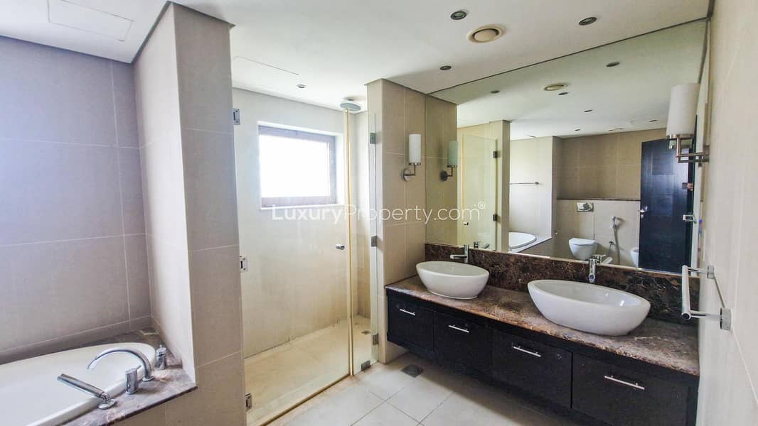 Dubai Style 3-Bed Home | Garden and Balcony - Image 6