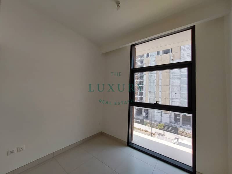 9 Partial_Park_View___Vacant___Low_Floor-17. jpg