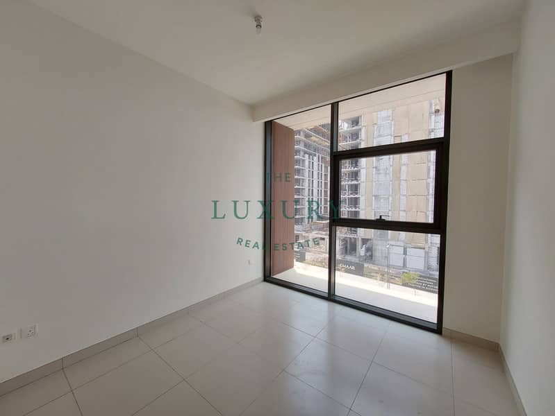 16 Partial_Park_View___Vacant___Low_Floor-31. jpg
