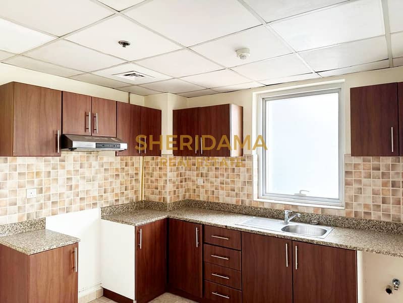 3 BBay - Safeer Tower - 2bhk - Ph04-edited. jpg