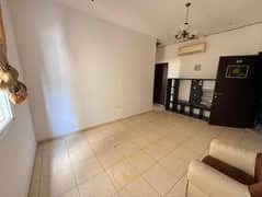 شقة في ميدان الرولة،منطقة الرولة 1 غرفة 25000 درهم - 12277181