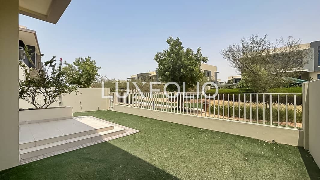 位于迪拜山庄，枫叶社区，枫叶1号公寓 5 卧室的联排别墅 330000 AED - 12382780