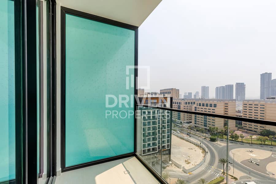 Vacant | Prime Location | Easy Exit and Access