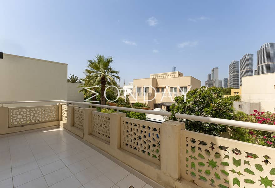 12 2H1A5758-HDR. jpg