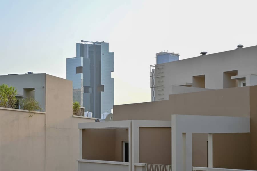 10 Nourelhouda Bourrour10. jpg