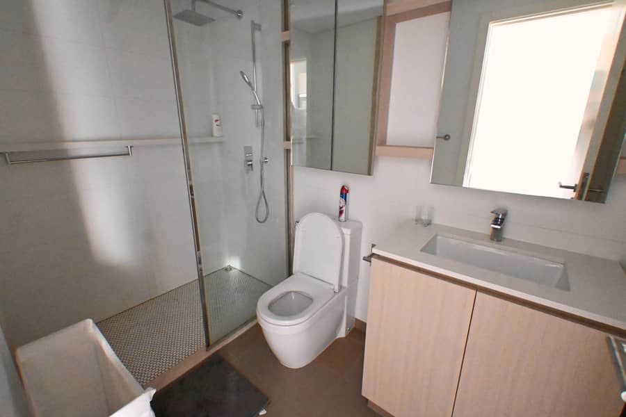27 Nourelhouda Bourrour27. jpg