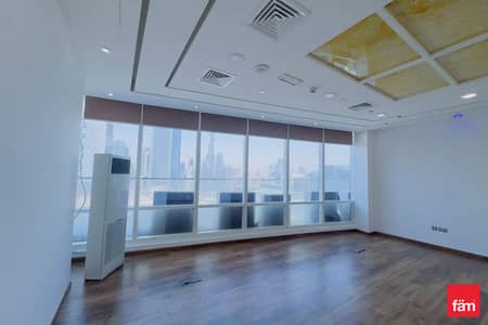 Office for Rent in Business Bay, Dubai - Ready to Move | Prime Location| Burj Khalifa View