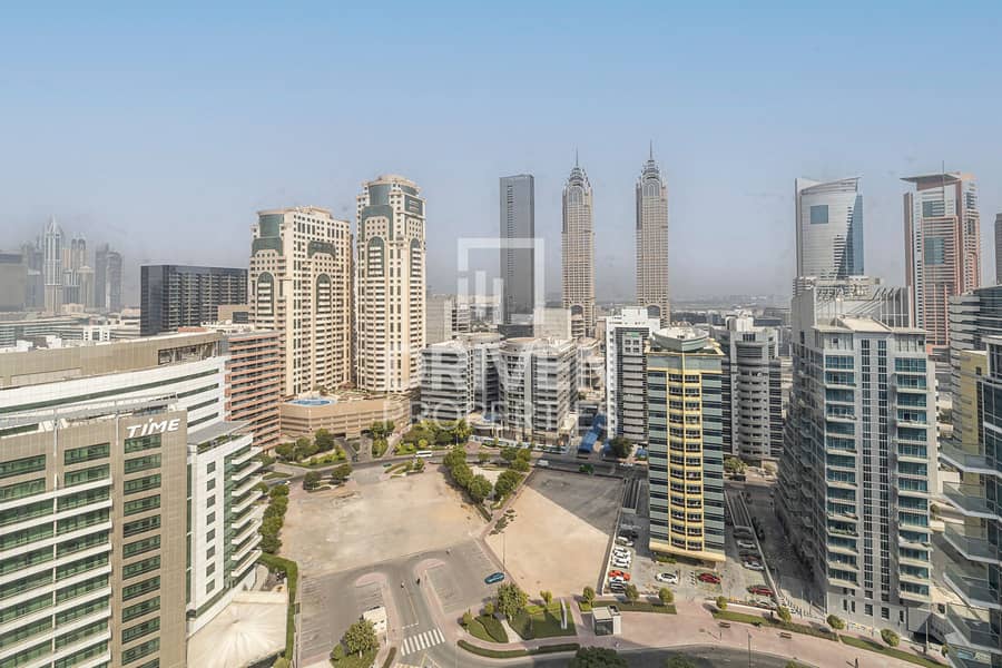 位于芭莎综合社区（Tecom），苏拉亚电信塔 的写字楼 2102200 AED - 12384071