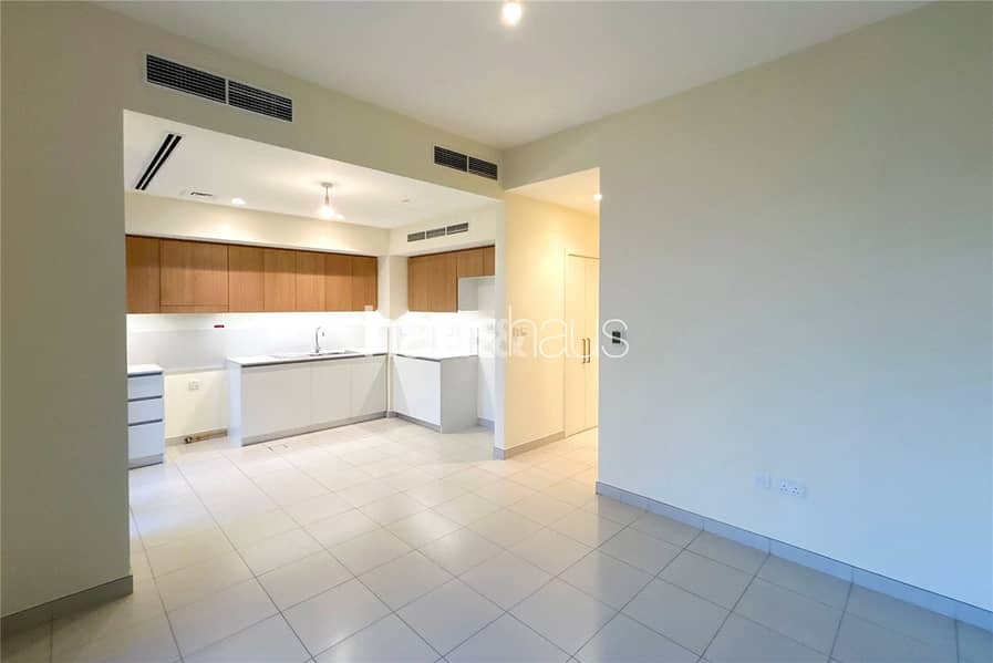 Spacious Emaar Villa Parkside 3