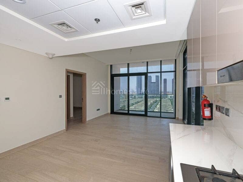 Corner Unit l Dubai Skyline l Vacant!