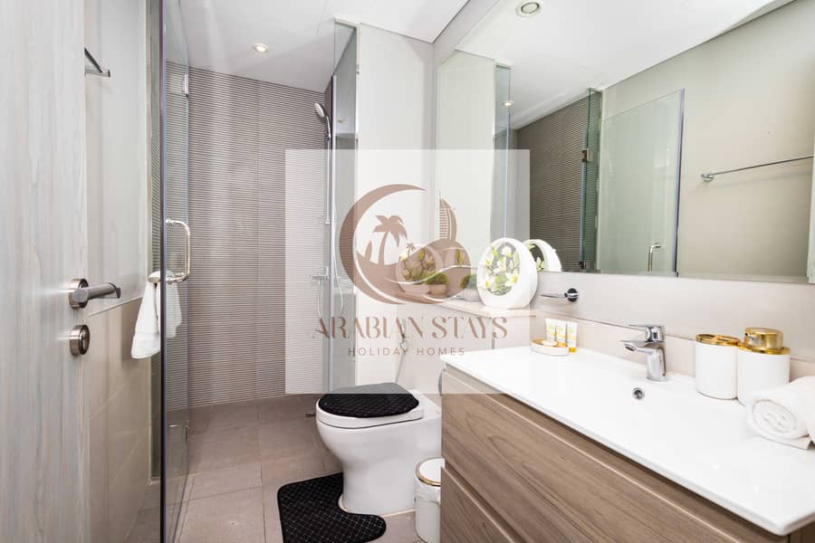 Stunning Brand new 1BR close to Metro Business Bay