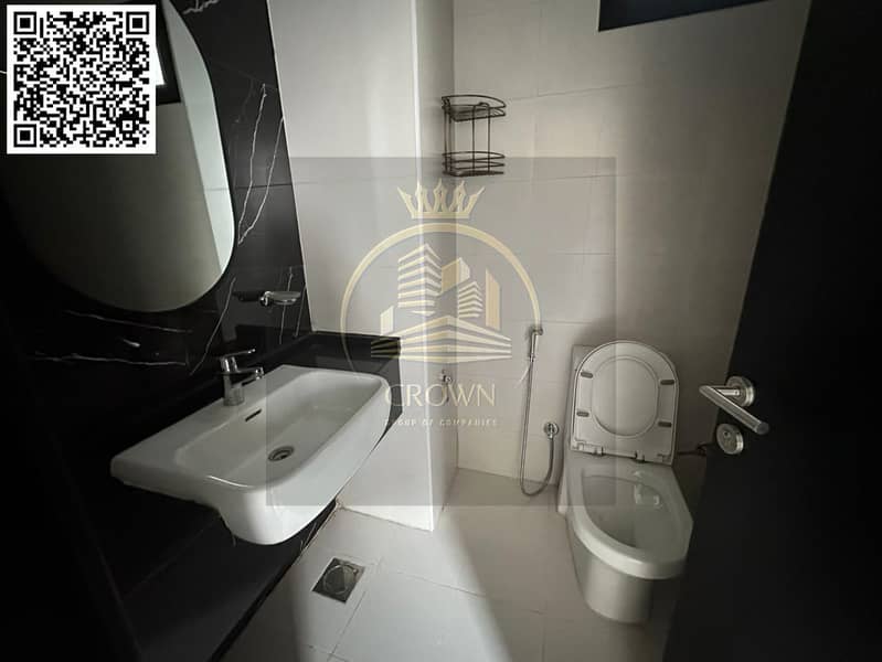 21 039ef4cd-e5fa-4e61-8d2c-8e17aed0be84. jpg