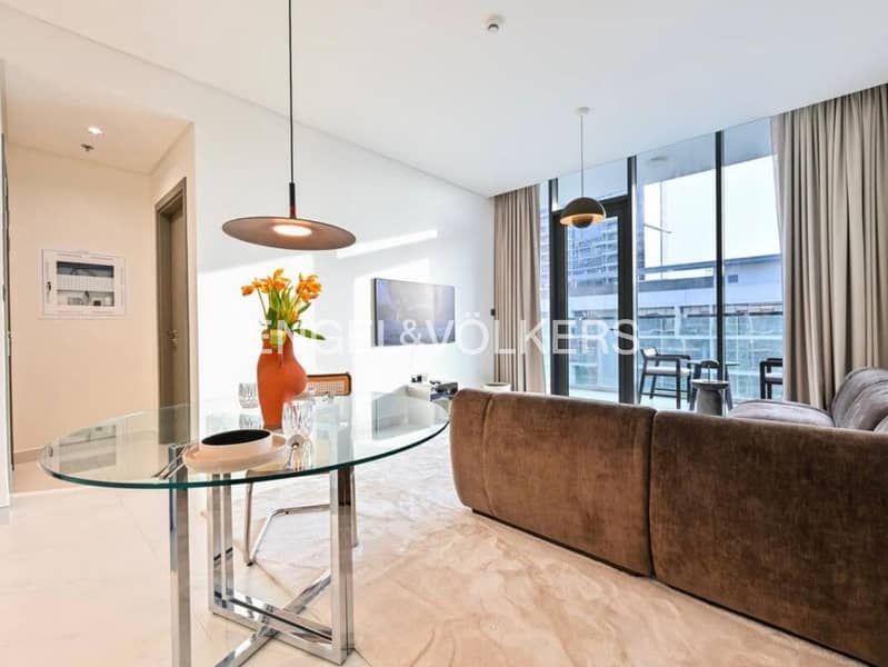 Spacious and Bright | Modern | Furnished - Image 11