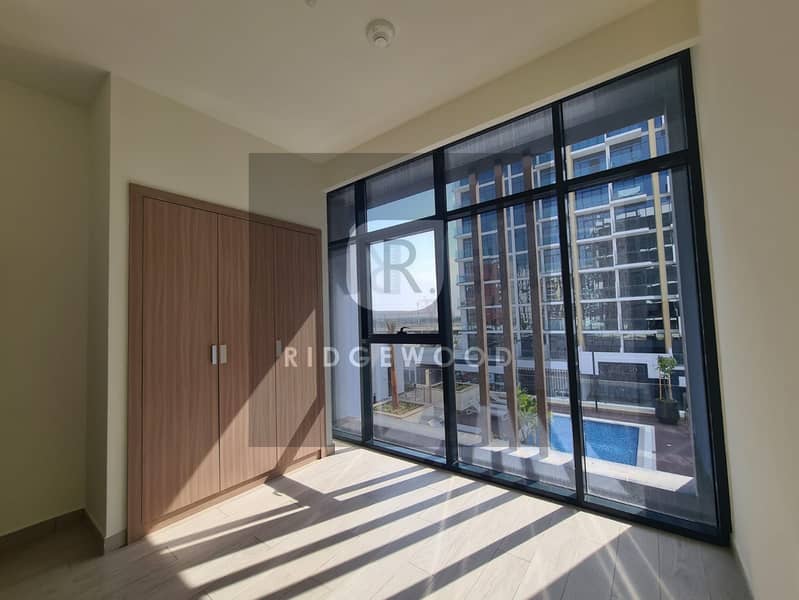 5 RIDGEWOOD REAL ESTATE 007 (7). jpg