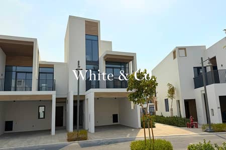 4 Bedroom Townhouse for Sale in Arabian Ranches 3, Dubai - Corner plot l Spacious lHanded over