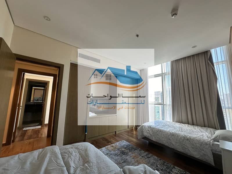 10 84850e18-5de2-4cda-a7bb-9dc5bed3c130. jpg