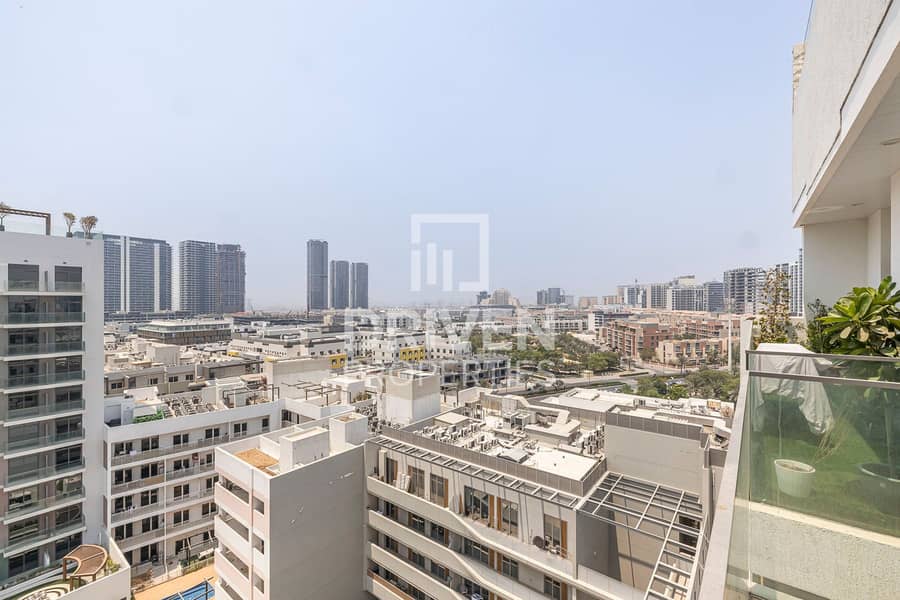 Fully Furnished | Low Floor | Ready to Move in