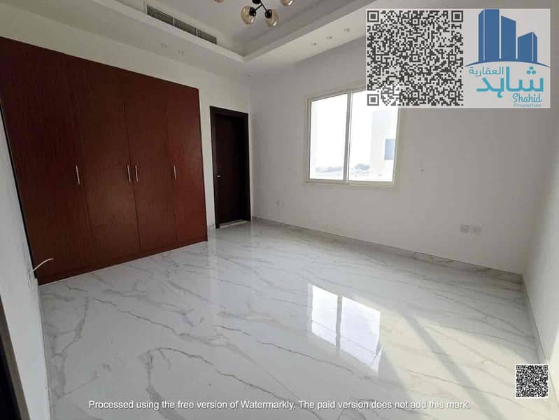 18 ebe12858-ce06-442d-b272-7de62f8201fc. jpg