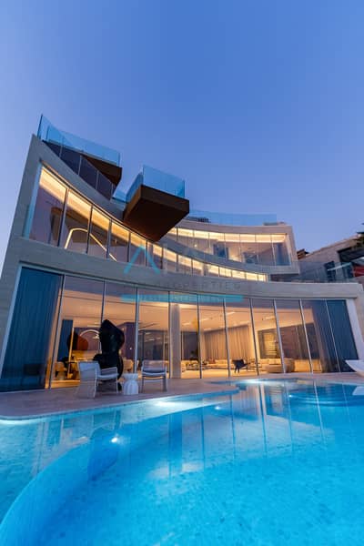 5 Bedroom Villa for Sale in The World Islands, Dubai - Zuhha23. jpg