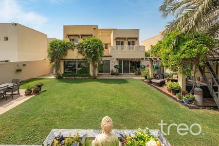 4 Bedroom Villa for Sale in The Meadows, Dubai - Exclusive | Type 6 | Lake view | VOT