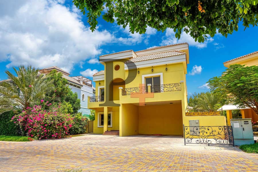 4 Beds + Study + Maid's | Vacant