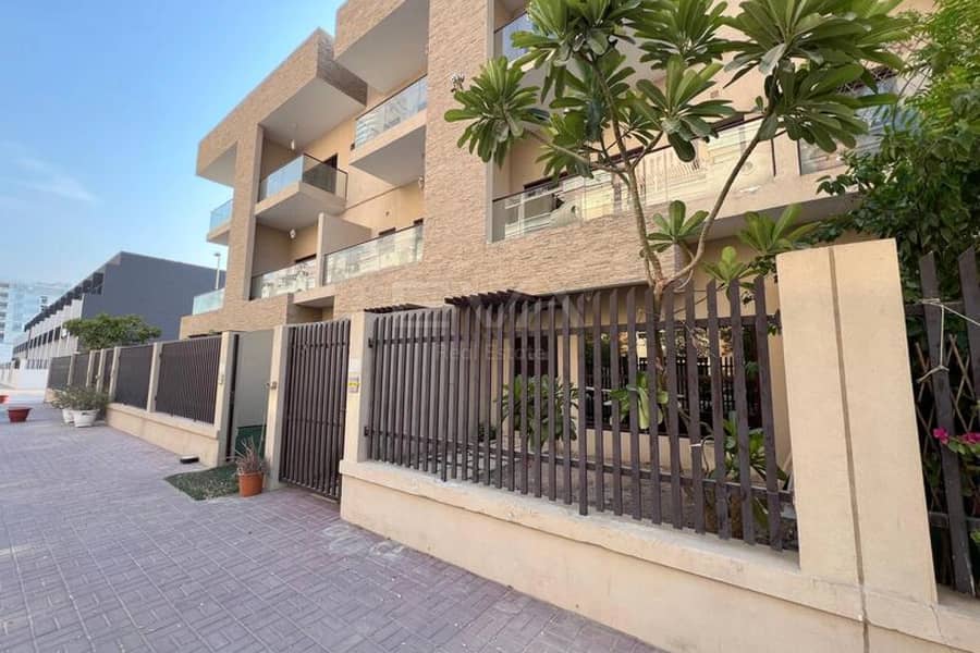 位于朱美拉环形村(JVC),JVC第10区,公园别墅区 4 卧室的别墅 170000 AED - 12388930 位于朱美拉环形村(JVC),JVC第10区,公园别墅区 4 卧室的别墅 170000 AED - 12388930